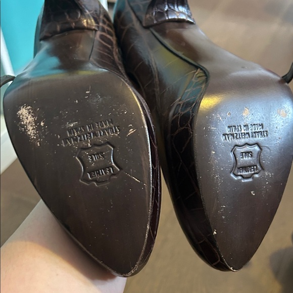 Stuart Weitzman Brown Croc-Embossed Heels - Picture 3 of 6